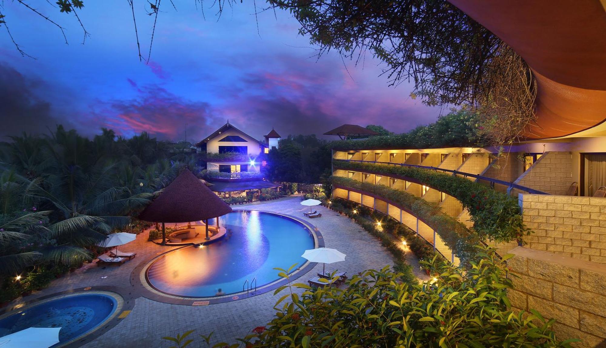 Uday Suites - The Airport Hotel Thiruvananthapuram Exterior foto
