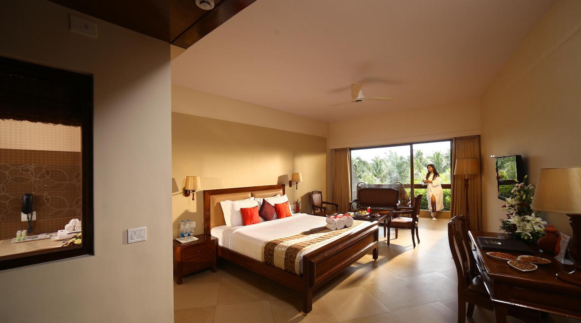 Uday Suites - The Airport Hotel Thiruvananthapuram Exterior foto